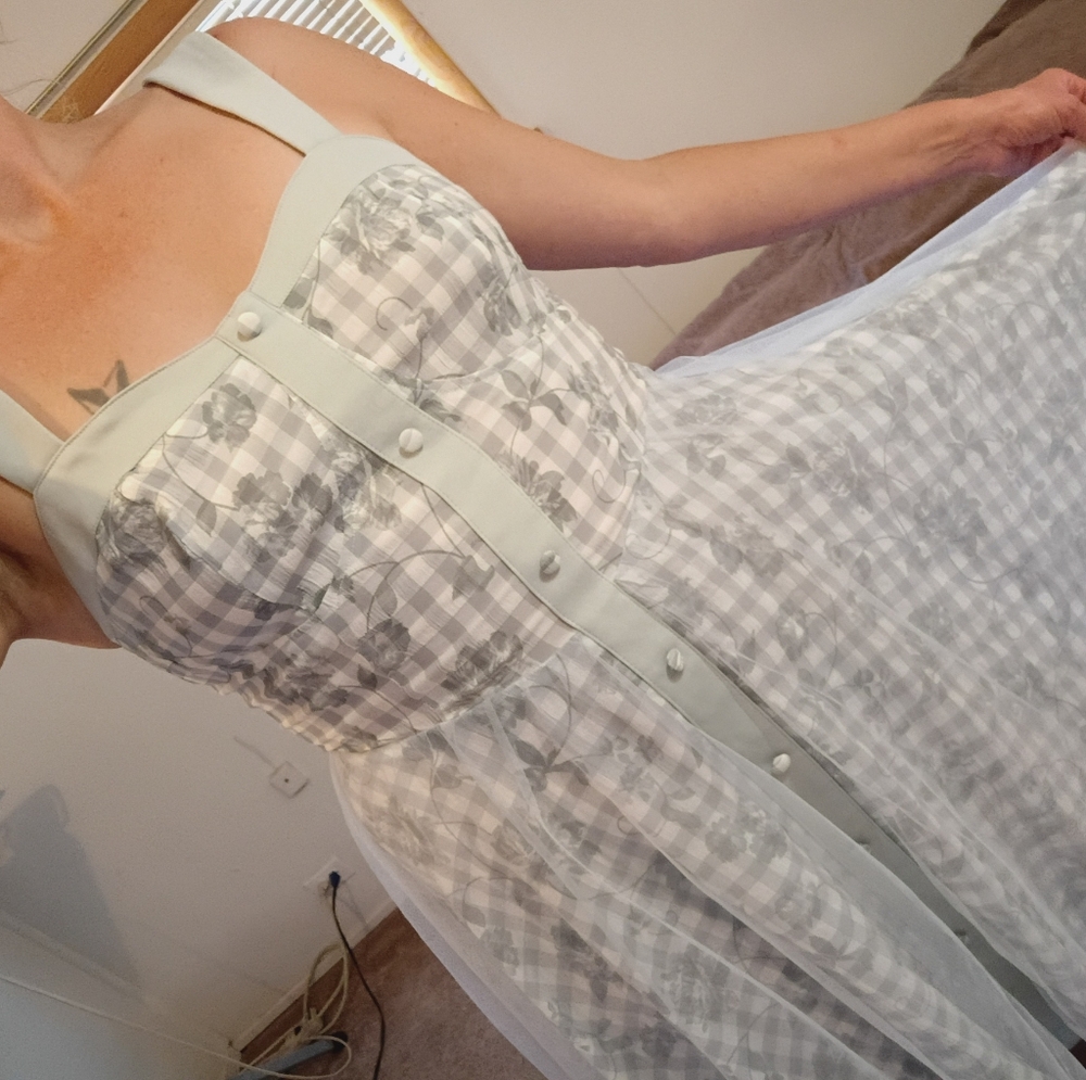 SOLD! Smocked Pin-up Grey and White Gingham Plaid Floral Sweetheart Dress - Picture 6 of 6
